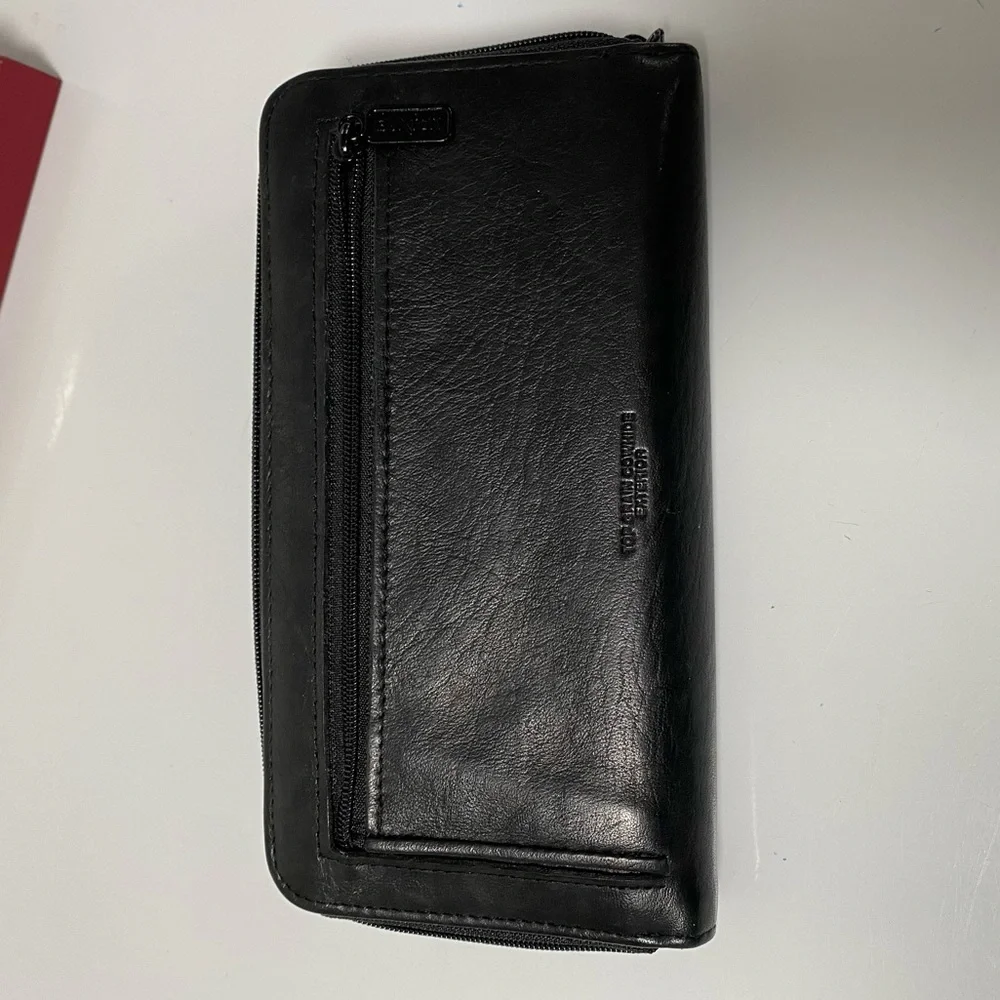 Buxton Black Leather Wallet Model 39 Ensemble Clutch